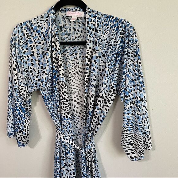 Oscar de la Renta Pink Label Jersey Silky Knit Animal Print Wrap Robe - Picture 8 of 11
